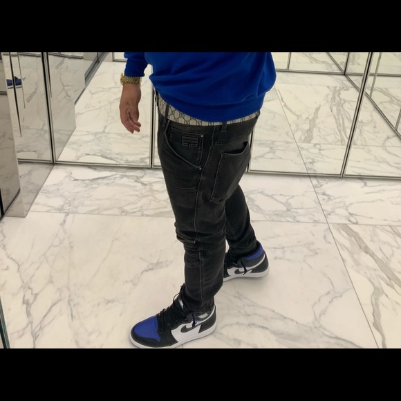 Welcome to Jameel's closet - Picture 10 of 10